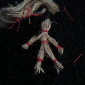 Fantom - laleczka do ściągania chorób i uszkodzeń magicznych